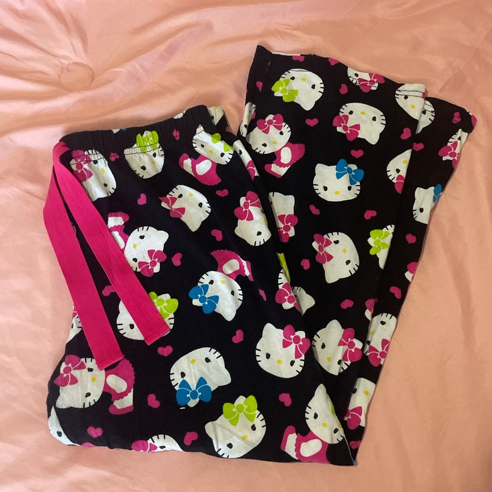 Girls hello kitty pjs